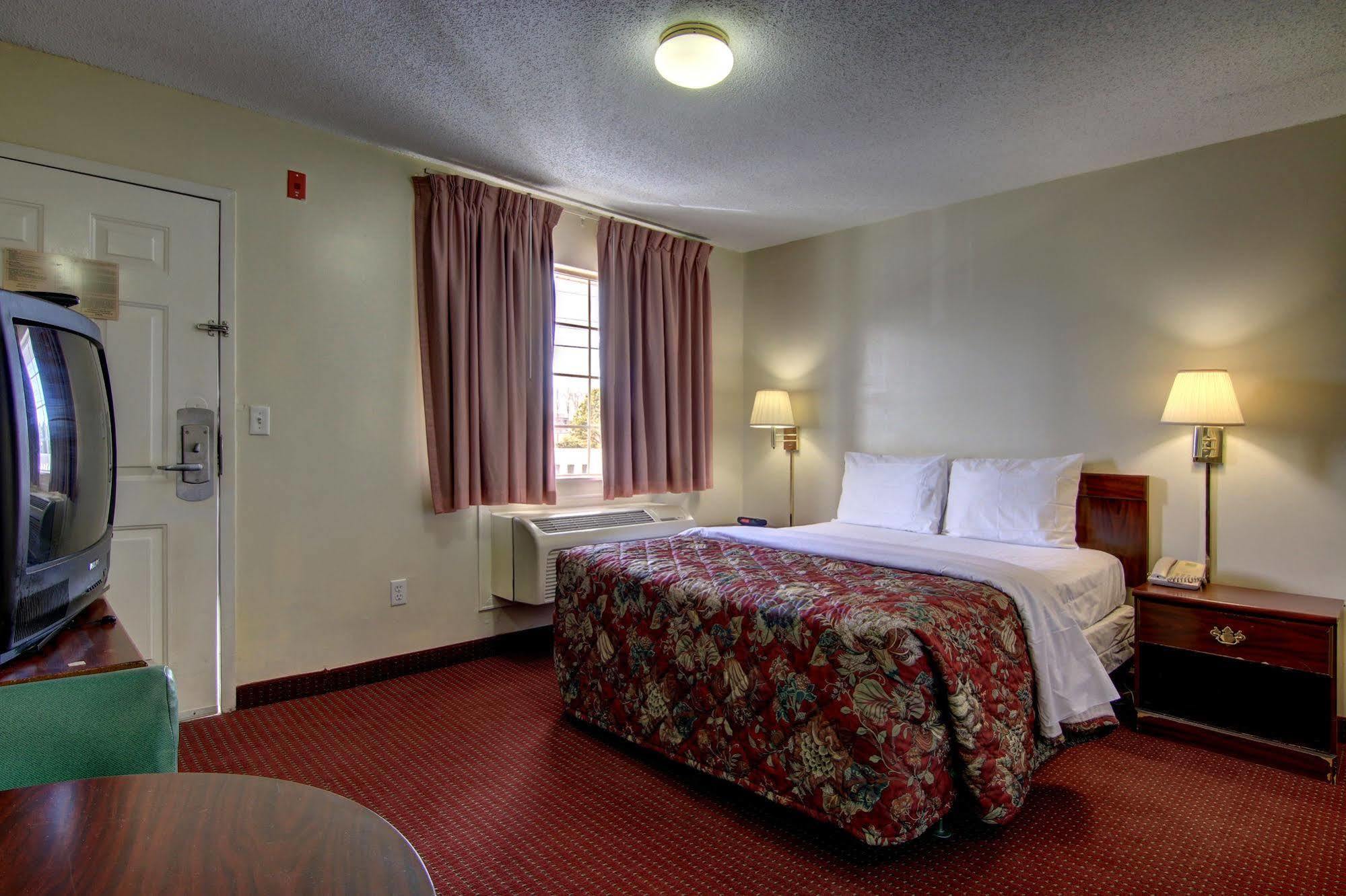 Intown Suites Extended Stay Atlanta Ga - スワニー エクステリア 写真